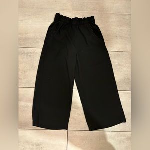 Black culotte pants front HM (size 8 fits like small)
